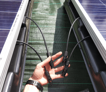 découvrez notre kit de fixation pour panneaux solaires, spécialement conçu pour l'autoconsommation. assurez une installation facile et sécurisée de vos panneaux solaires, maximisant ainsi votre production d'énergie propre tout en réduisant vos factures d'électricité.