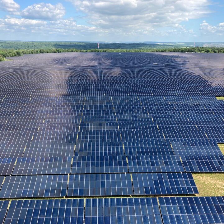 découvrez les aides de l'état pour l'installation de panneaux photovoltaïques en 2024 à metz. profitez de subventions, de crédits d'impôt et d'initiatives écologiques pour rendre votre projet solidaire et économique.