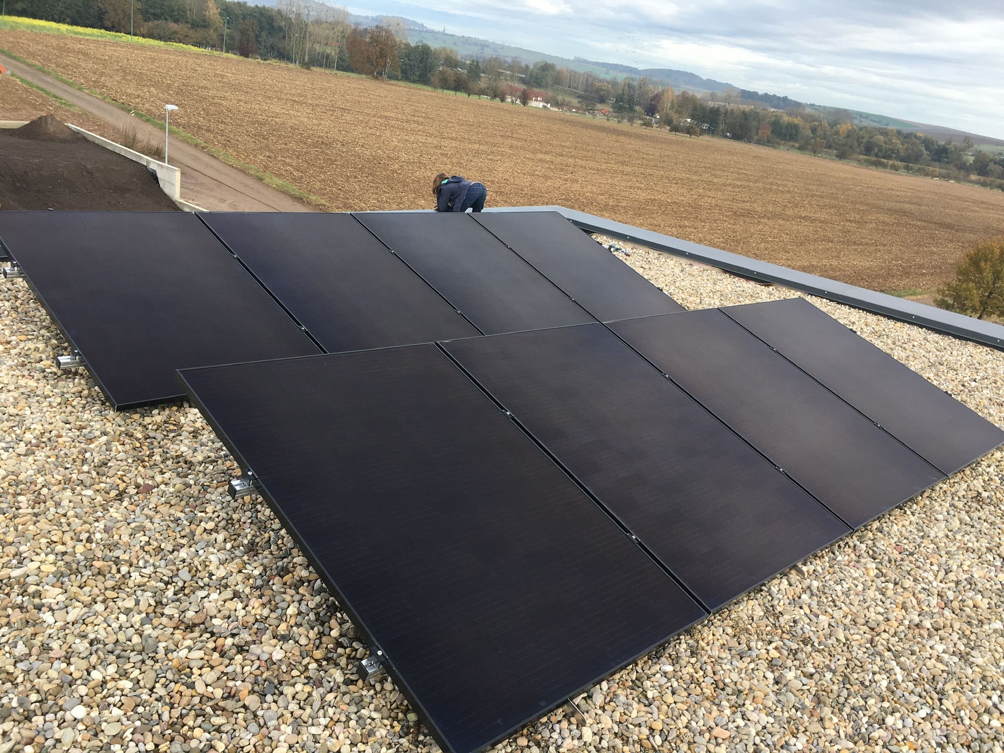 découvrez nos services d'aide au financement et à l'installation de panneaux photovoltaïques à metz en 2024. profitez des subventions, conseils personnalisés et solutions adaptées pour une transition énergétique réussie.