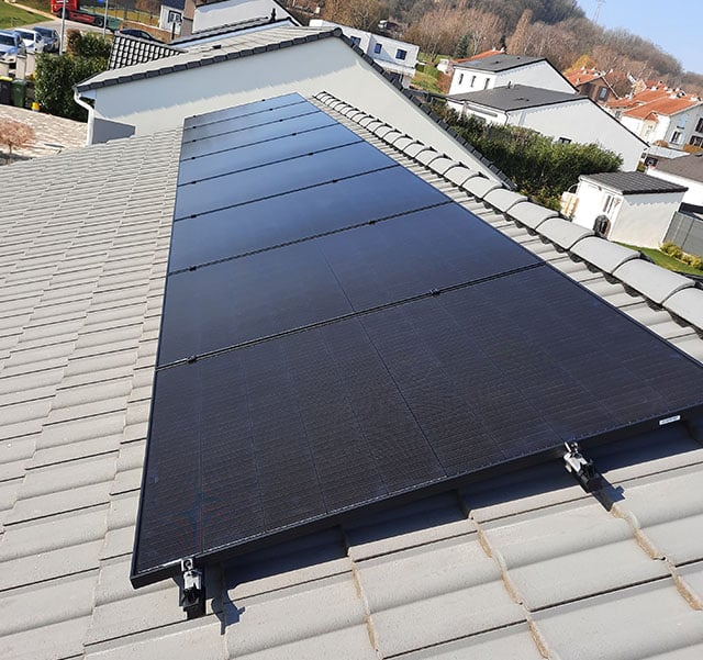 découvrez notre service d'aide dédié aux panneaux photovoltaïques à metz. obtenez des conseils d'experts pour optimiser l'installation et le fonctionnement de vos panneaux solaires, tout en bénéficiant d'aides financières et de subventions. transformez votre habitation en une source d'énergie renouvelable !