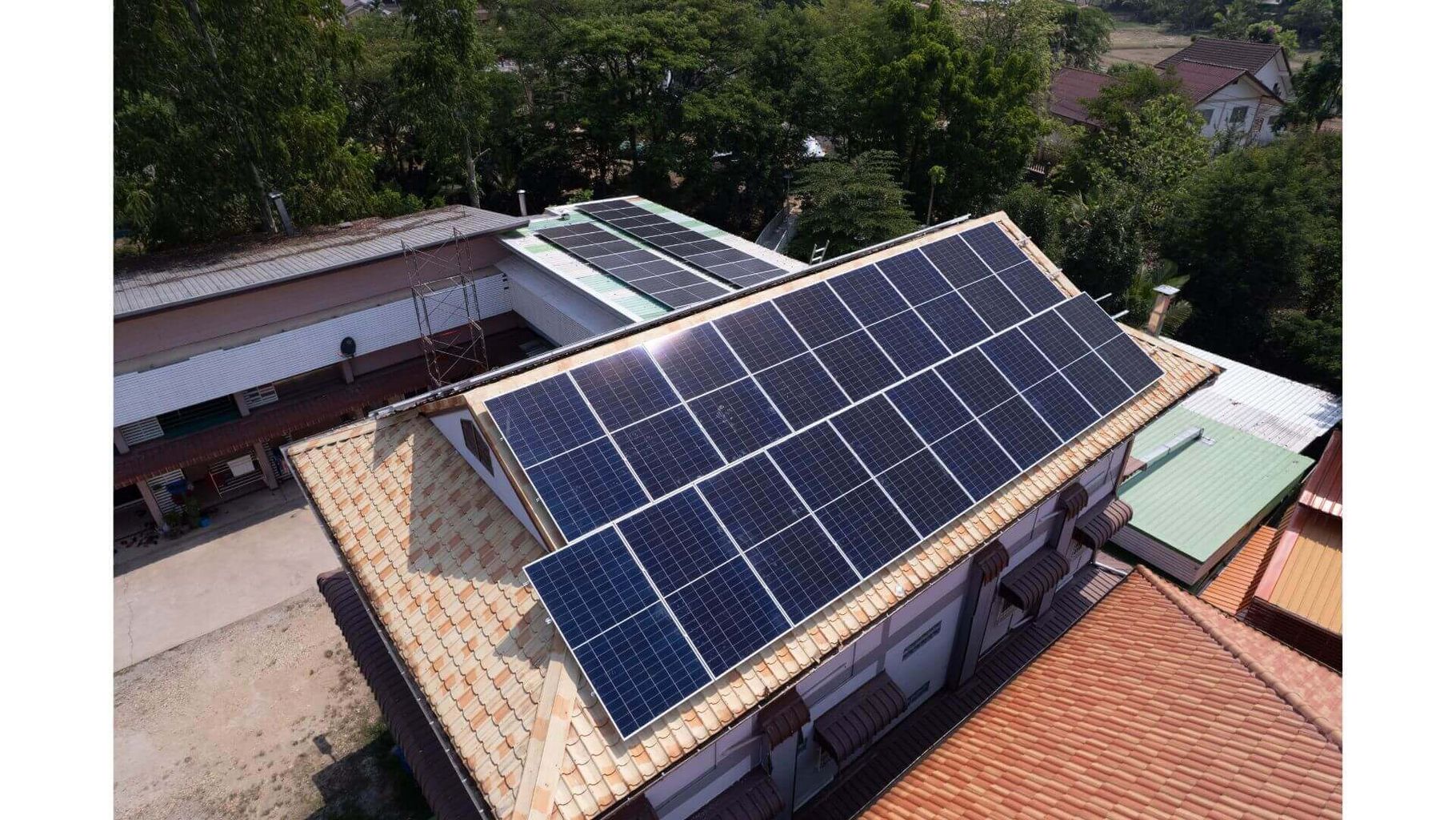 découvrez les aides photovoltaïques disponibles à metz en 2024 pour optimiser votre installation solaire. profitez d'informations complètes sur les subventions, crédits d'impôt et autres dispositifs d'accompagnement pour rendre votre transition énergétique plus accessible.