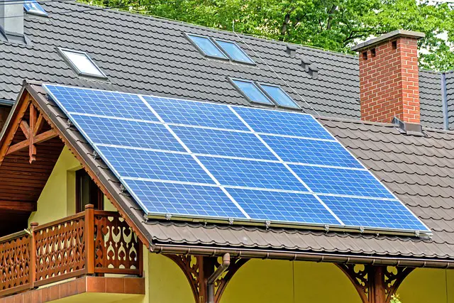 protégez votre investissement écologique avec notre assurance panneaux solaires. bénéficiez d'une couverture complète pour vos installations, garantissant tranquillité d'esprit et protection contre les dommages.