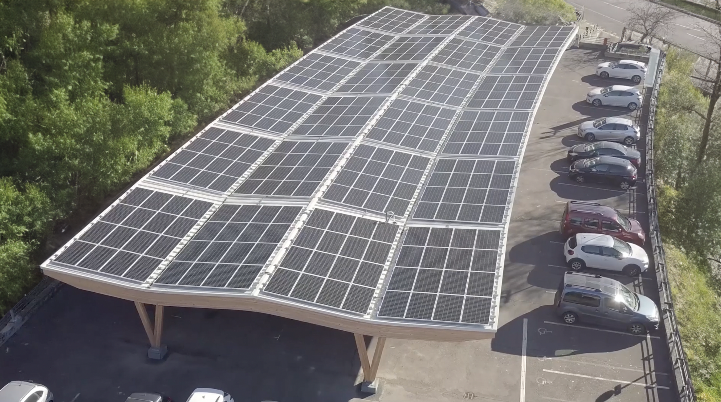 découvrez nos solutions de crédit photovoltaïque à metz, adaptées pour financer votre installation solaire. profitez d'énergies renouvelables tout en bénéficiant d'avantages financiers. transformez votre épargne en énergie propre !