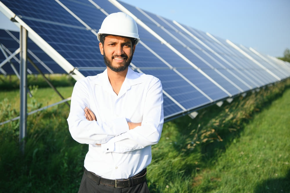 découvrez comment le secteur de l'énergie solaire crée des emplois et stimule l'économie. explorez les opportunités professionnelles, l'innovation verte et l'impact positif sur l'environnement tout en contribuant à un avenir durable.