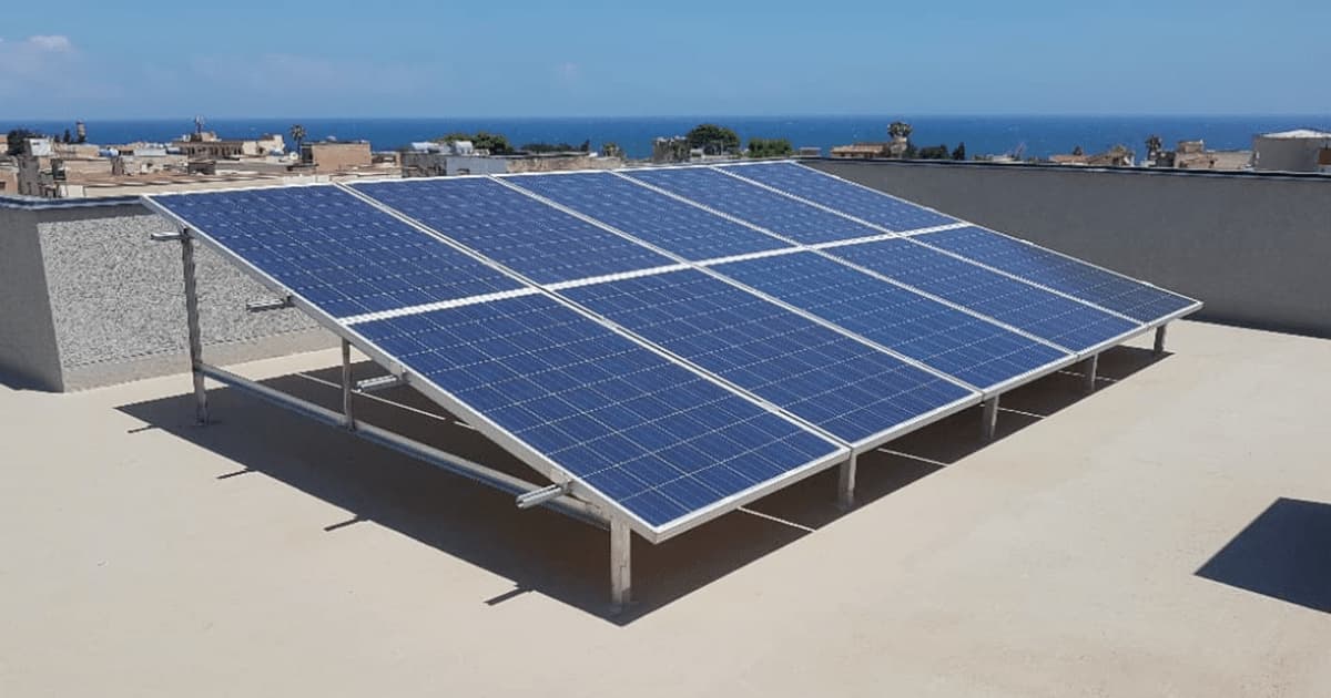 découvrez nos solutions de fixation pour panneaux solaires sur toiture plate. assurez-vous une installation sécurisée et efficace grâce à nos systèmes spécialement conçus pour optimiser la performance de vos panneaux solaires tout en respectant l'esthétique de votre bâtiment.