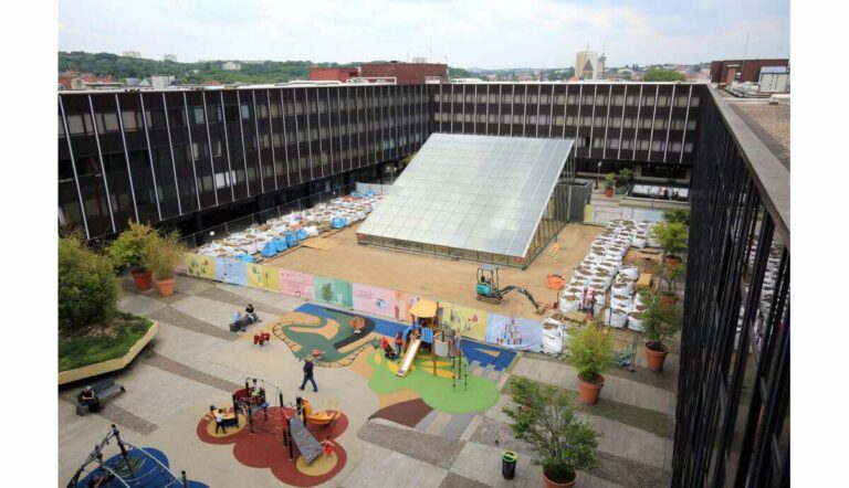 découvrez le forum auto-conso à metz, un événement inédit dédié à la consommation responsable. rencontrez des experts, échangez des idées et explorez des solutions innovantes pour un mode de vie plus durable.