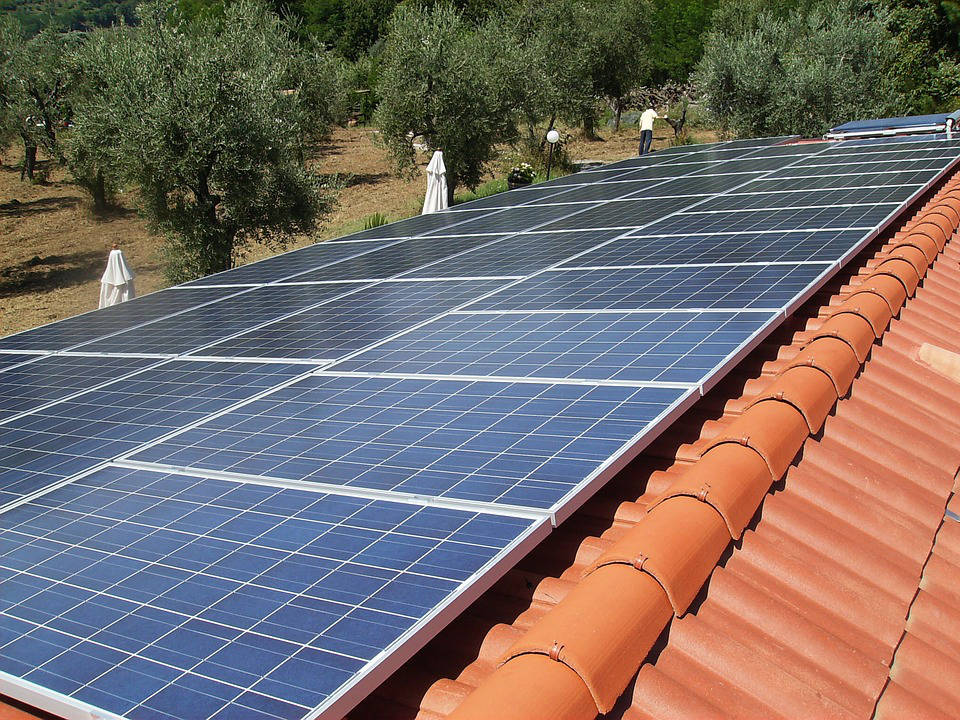 découvrez comment optimiser votre consommation d'énergie avec notre service d'installation de panneaux solaires. profitez d'une énergie renouvelable et réduisez vos factures tout en contribuant à la protection de l'environnement.