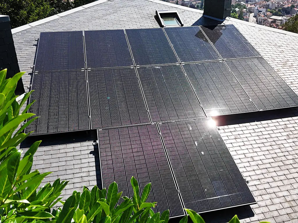 découvrez nos services d'installation de panneaux solaires à metz. profitez d'une énergie renouvelable et réduisez vos factures d'électricité tout en contribuant à la protection de l'environnement.