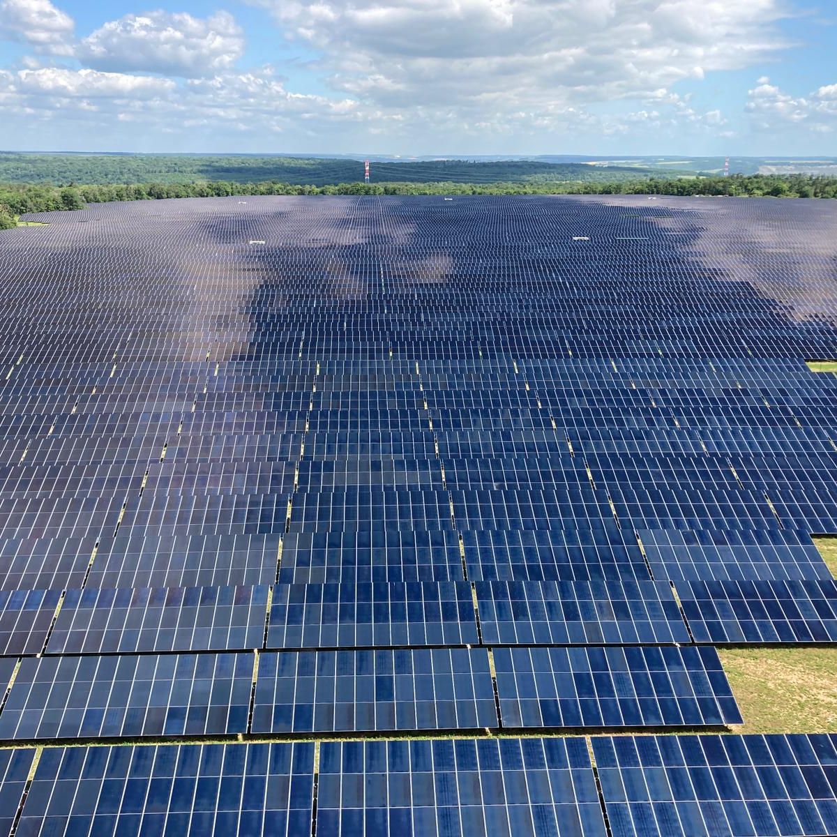 découvrez les meilleures solutions de panneaux photovoltaïques à metz pour optimiser votre production d'énergie. profitez des avantages de l'énergie solaire et réduisez vos factures grâce à nos services professionnels et adaptés à vos besoins.