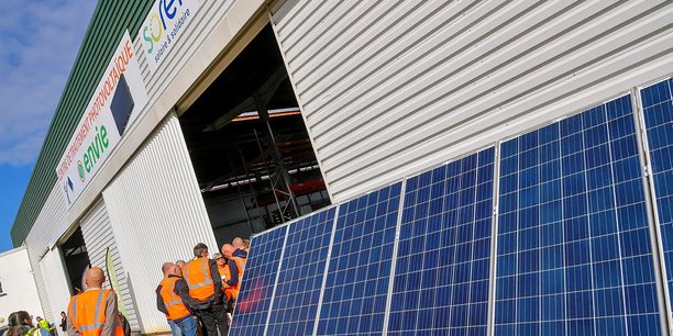 découvrez les solutions innovantes de recyclage photovoltaïque à metz. engagez-vous pour l'environnement en apprenant comment recycler vos panneaux solaires usagés et contribuer à une énergie durable.