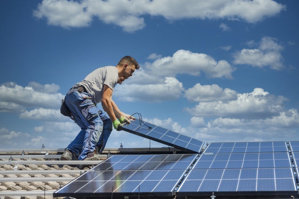 découvrez comment bénéficier d'un panneau solaire gratuit à metz. profitez des avantages de l'énergie solaire tout en réduisant vos factures d'électricité. informez-vous sur les solutions disponibles pour un avenir énergétique durable.