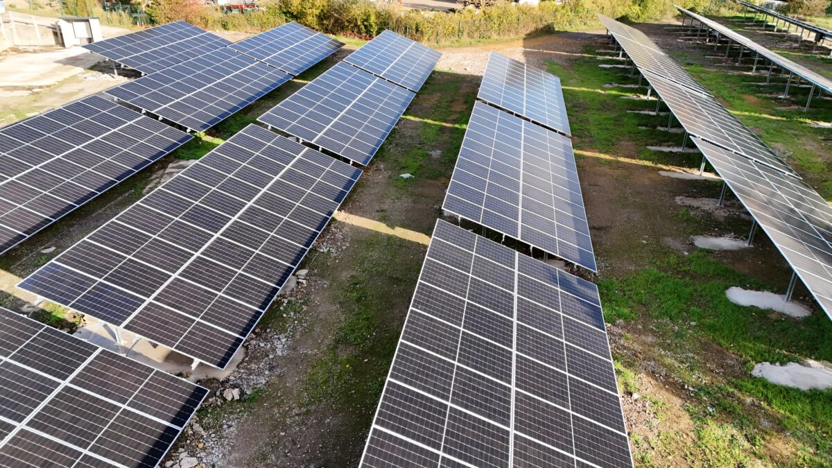 découvrez les meilleures solutions de panneaux solaires à metz pour réduire votre facture d'énergie et contribuer à la transition écologique. profitez d'installations de qualité et d'une expertise locale garantie.