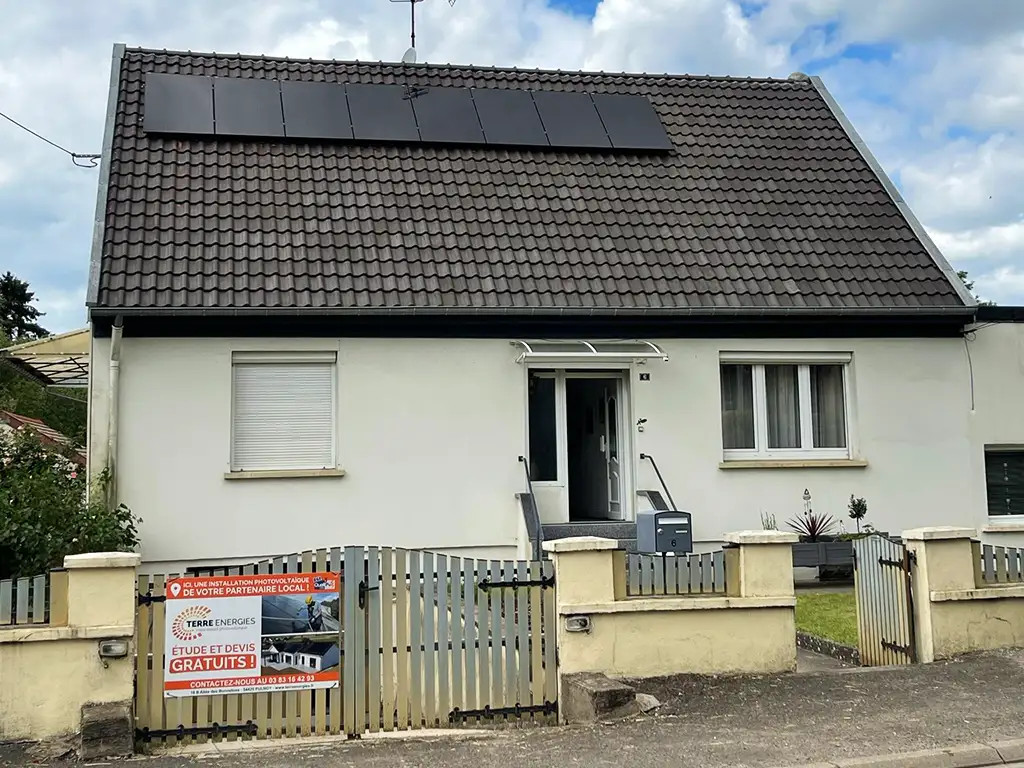 découvrez les meilleurs panneaux photovoltaïques à metz pour transformer votre énergie solaire en électricité. profitez d'une solution éco-énergétique, réduisez vos factures d'électricité et contribuez à la protection de l'environnement. contactez-nous pour un devis personnalisé et des conseils d'experts.