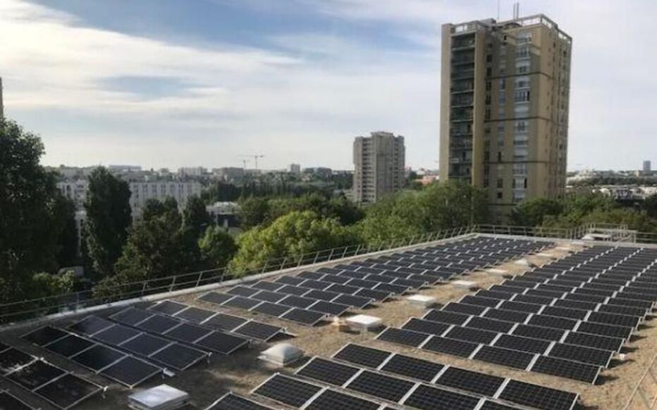 découvrez comment l'installation de panneaux solaires en copropriété peut réduire vos factures d'énergie, profiter des avantages écologiques et augmenter la valeur de votre bien immobilier. informez-vous sur les étapes à suivre et les aides disponibles.