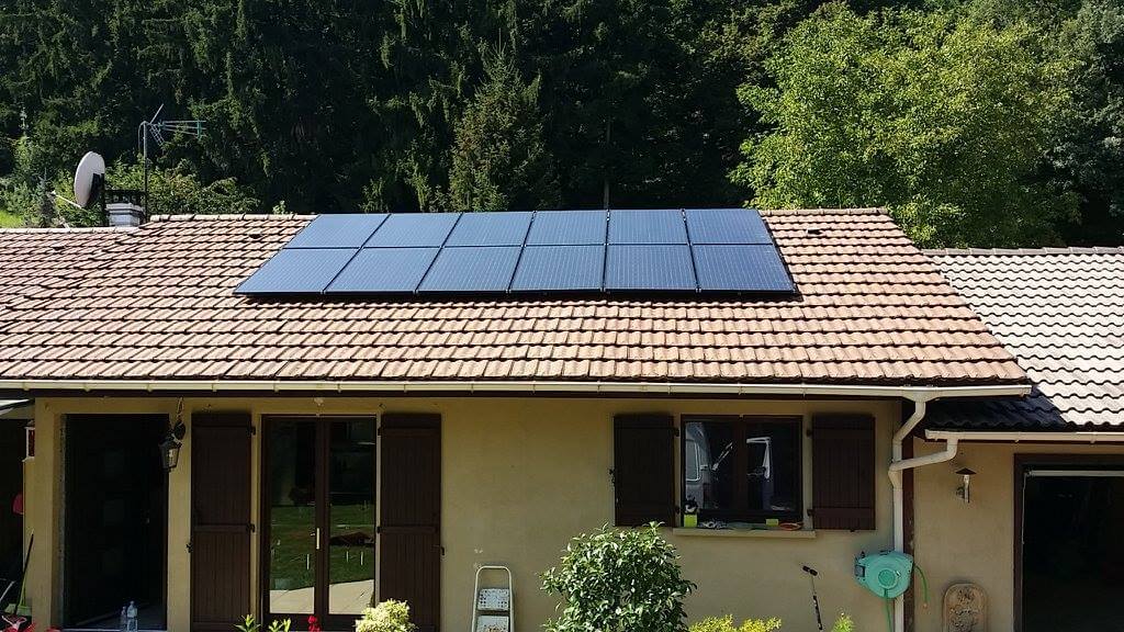 découvrez comment les panneaux solaires et les pompes à chaleur peuvent transformer votre maison en un espace écoénergétique. optimisez votre consommation d'énergie, réduisez vos factures et contribuez à la protection de l'environnement grâce à ces solutions durables.