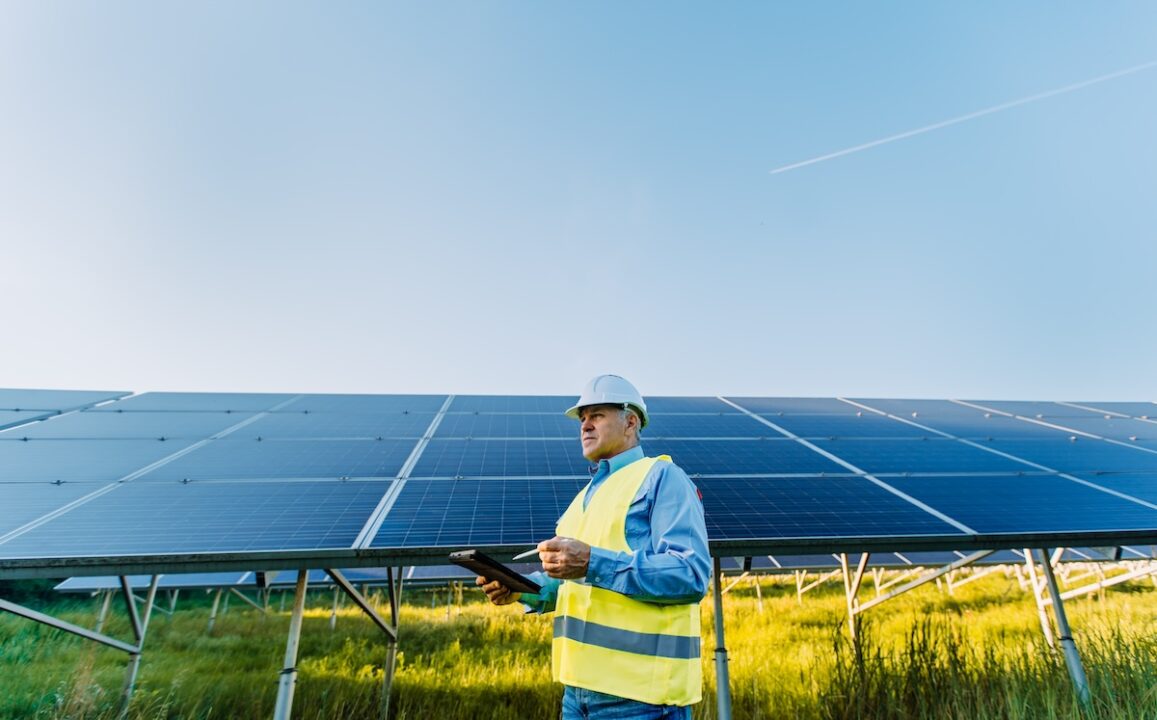 découvrez le plan solaire 2024, une initiative ambitieuse visant à promouvoir l'énergie renouvelable et à réduire l'empreinte carbone. ce plan stratégique définira les objectifs, les investissements et les technologies innovantes pour une transition énergétique durable et respectueuse de l'environnement.