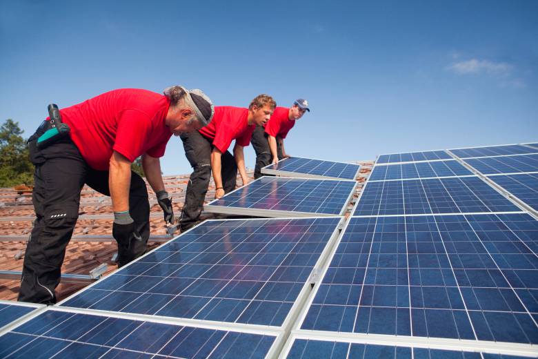 découvrez le potentiel incroyable des panneaux solaires pour transformer votre consommation d'énergie. apprenez comment ils peuvent réduire vos factures, augmenter la valeur de votre propriété et contribuer à un avenir plus durable.