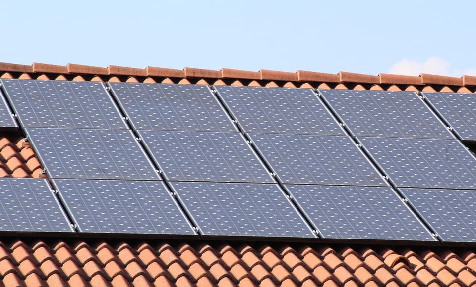 découvrez comment bénéficier de la prime rénov pour l'installation de panneaux solaires à metz. profitez d'aides financières pour améliorer votre efficacité énergétique et réduire votre empreinte carbone.