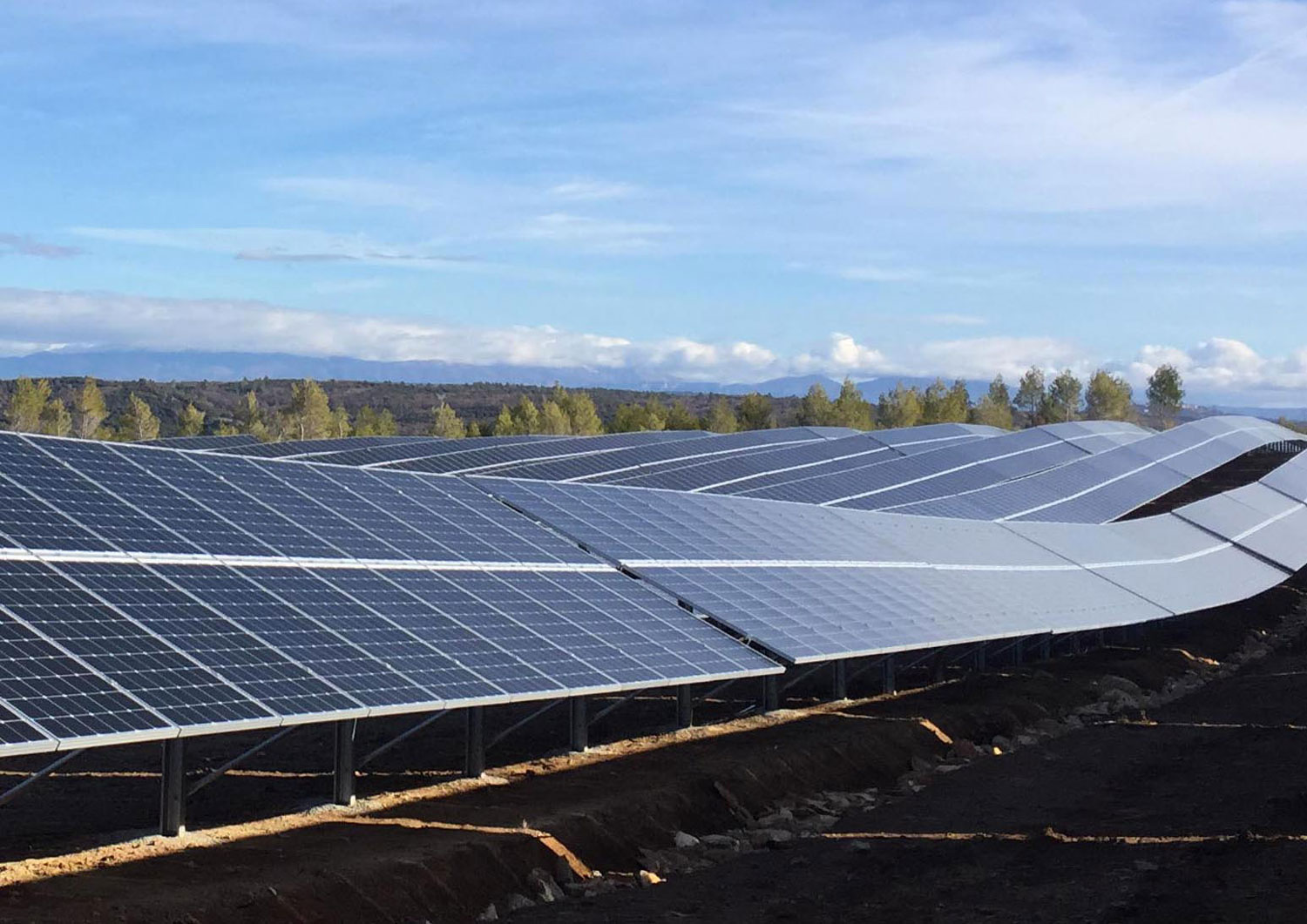 découvrez les meilleurs prix des plaques solaires à metz. comparez les offres des fournisseurs locaux et maximisez vos économies tout en investissant dans l'énergie renouvelable pour votre logement.