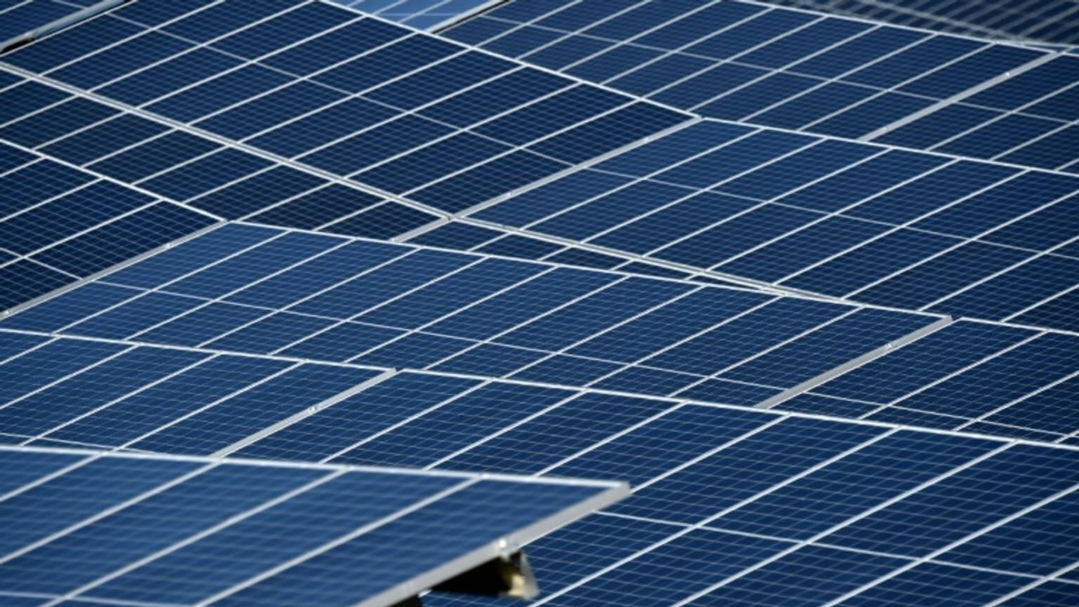 découvrez les secrets cachés des panneaux photovoltaïques et apprenez comment maximiser votre production d'énergie solaire. profitez d'astuces essentielles pour optimiser l'installation et l'entretien de votre système photovoltaïque, tout en réduisant vos factures d'électricité.