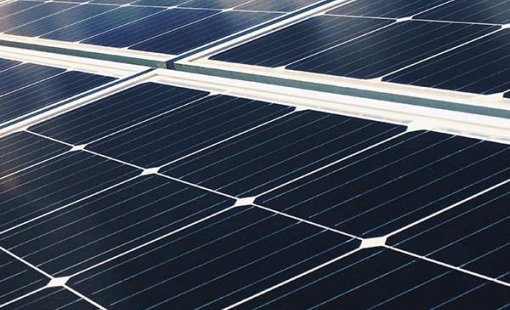 découvrez comment bénéficier du crédit d'impôt pour l'installation de panneaux solaires à metz. maximisez vos économies et contribuez à la transition énergétique tout en valorisant votre patrimoine grâce à une solution écologique et économique.