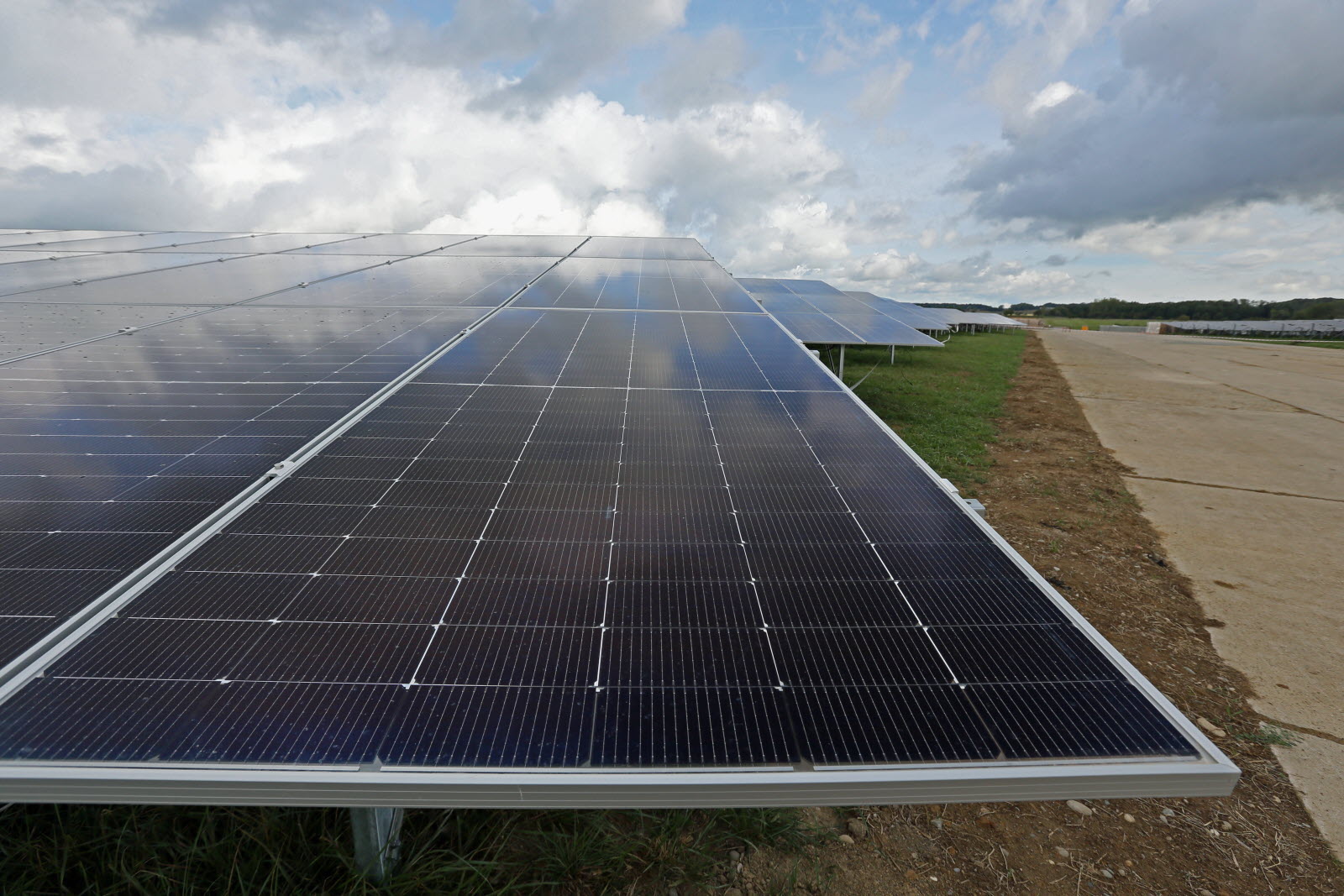 découvrez les solutions d'énergie renouvelable avec edf à metz. optez pour l'installation de panneaux solaires et réduisez vos factures d'électricité tout en contribuant à la protection de l'environnement.