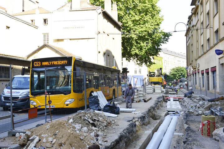 découvrez les solutions d'énergie renouvelable à metz : énergies solaires, éoliennes et géothermiques, pour un avenir durable et respectueux de l'environnement. engagez-vous pour une transition énergétique locale et contribuez à la préservation de notre planète.