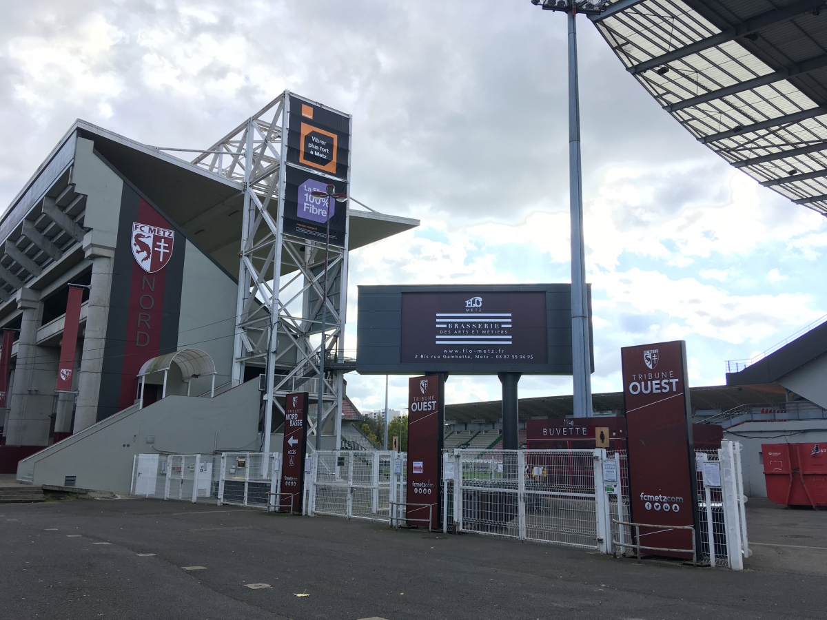 découvrez le panneau 320wc à metz, une solution idéale pour optimiser votre espace avec style et fonctionnalité. conçu pour s'adapter à vos besoins, ce panneau offre une esthétique moderne tout en garantissant une efficacité optimale.