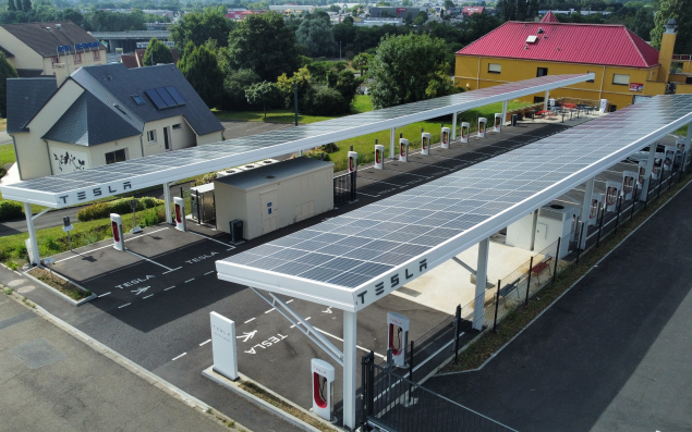 découvrez les panneaux tesla à metz, une solution innovante pour produire de l'énergie solaire. profitez de l'expertise locale, d'installations de qualité et d'une énergie renouvelable pour une maison plus verte.