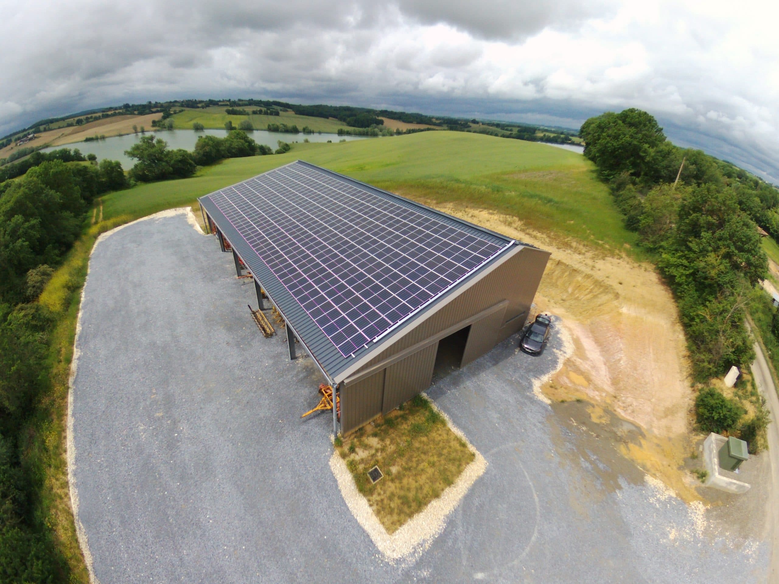 découvrez les prix des panneaux solaires pour une surface de 200m2 à metz. profitez d'une énergie propre et économique tout en bénéficiant des meilleures offres du marché. informez-vous sur les aides financières disponibles et les installations adaptées à votre projet.