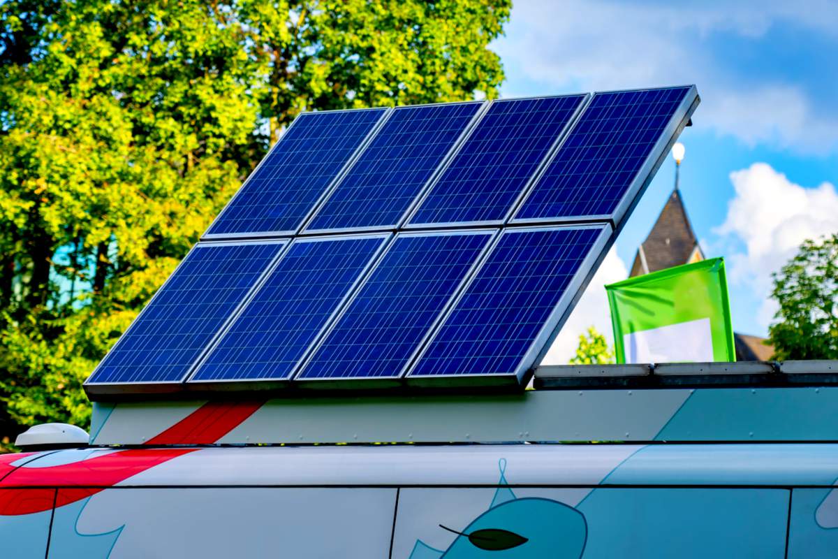 découvrez comment choisir les meilleurs panneaux solaires pour votre camping-car. optimisez votre autonomie énergétique et profitez de vos aventures en plein air tout en réduisant votre empreinte écologique.