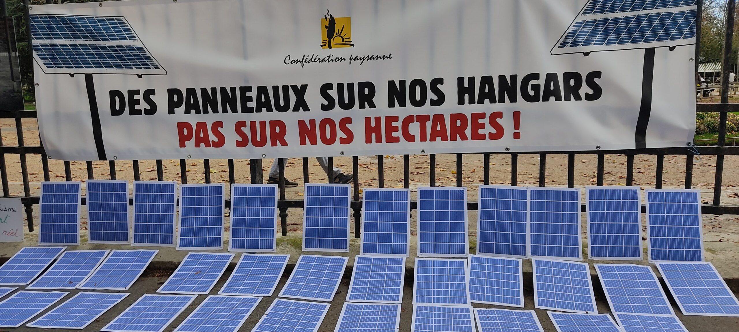 découvrez l'impact et les enjeux de l'incendie photovoltaïque à metz. informez-vous sur les causes, les conséquences et les mesures de prévention à adopter pour assurer la sécurité des installations solaires.