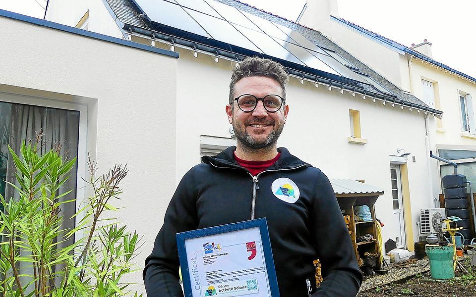 découvrez nos services d'installation photovoltaïque dans le morbihan. profitez d'énergies renouvelables pour réduire vos factures et contribuer à la transition énergétique. nos experts vous accompagnent dans votre projet, de l'étude à la mise en service.